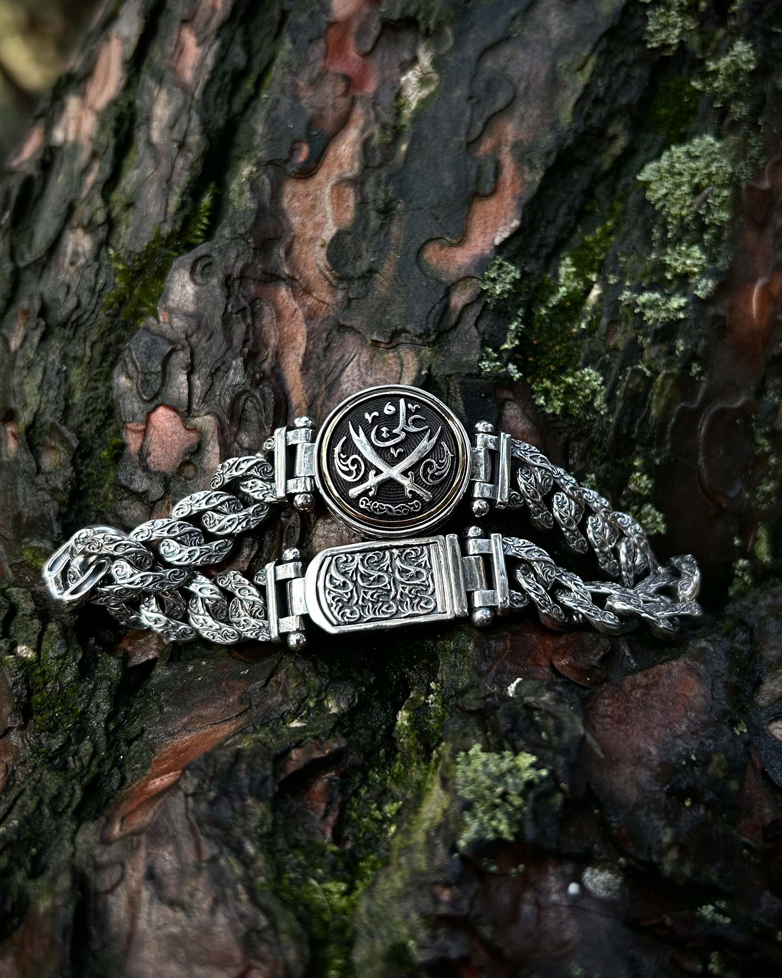 ZulfiqarChainBracelet04.jpg?