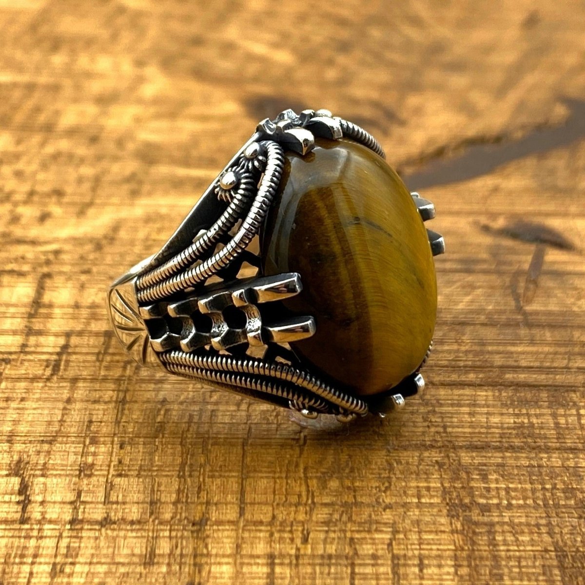 Men's Handcrafted Yemeni Aqeeq (Agate) Stone 925 Sterling Silver Ring - Ottoman Inspired Gift for Him - TryAladdin