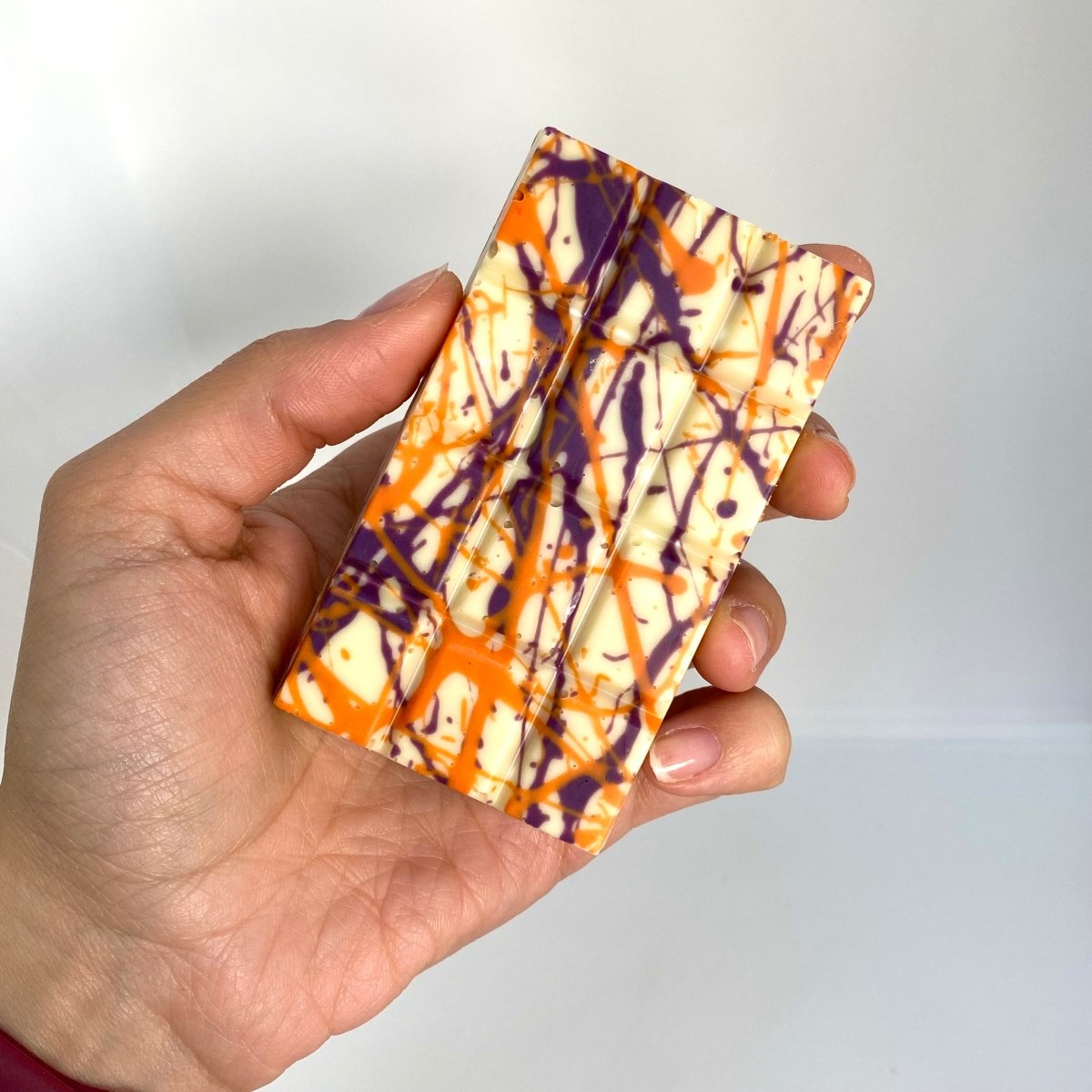 White Dubai Style Chocolate with Mango, Dragon Fruit and Popping Chocolates - 75g - TryAladdin