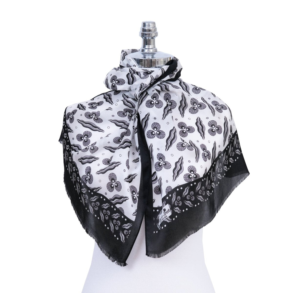 Cintemani Breathable Silk Scarf in Black Color - TryAladdin