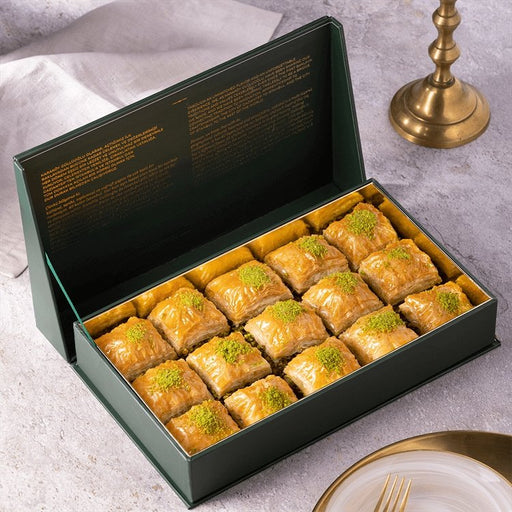Karakoy Gulluoglu | Square Baklava with Pistachio in Special Gift Box Karakoy Gulluoglu Turkish Baklava