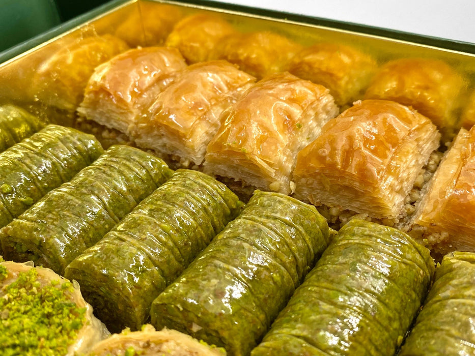 Karakoy Gulluoglu | Turkish Assorted Baklava in Special Gift Box Karakoy Gulluoglu Turkish Baklava
