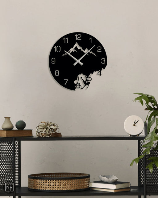 NR Dizayn | Climber Decorative Metal Wall Clock NR Dizayn Wall Clocks