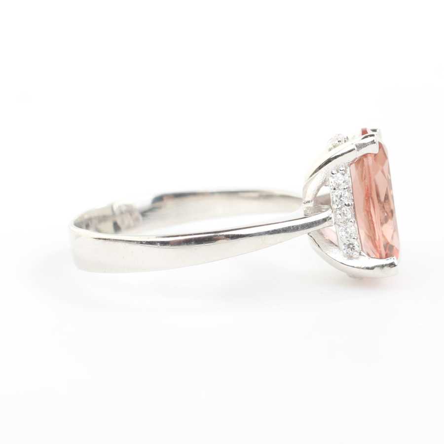 925 Sterling Silver Oval Zultanite Ring with Zircon Accents