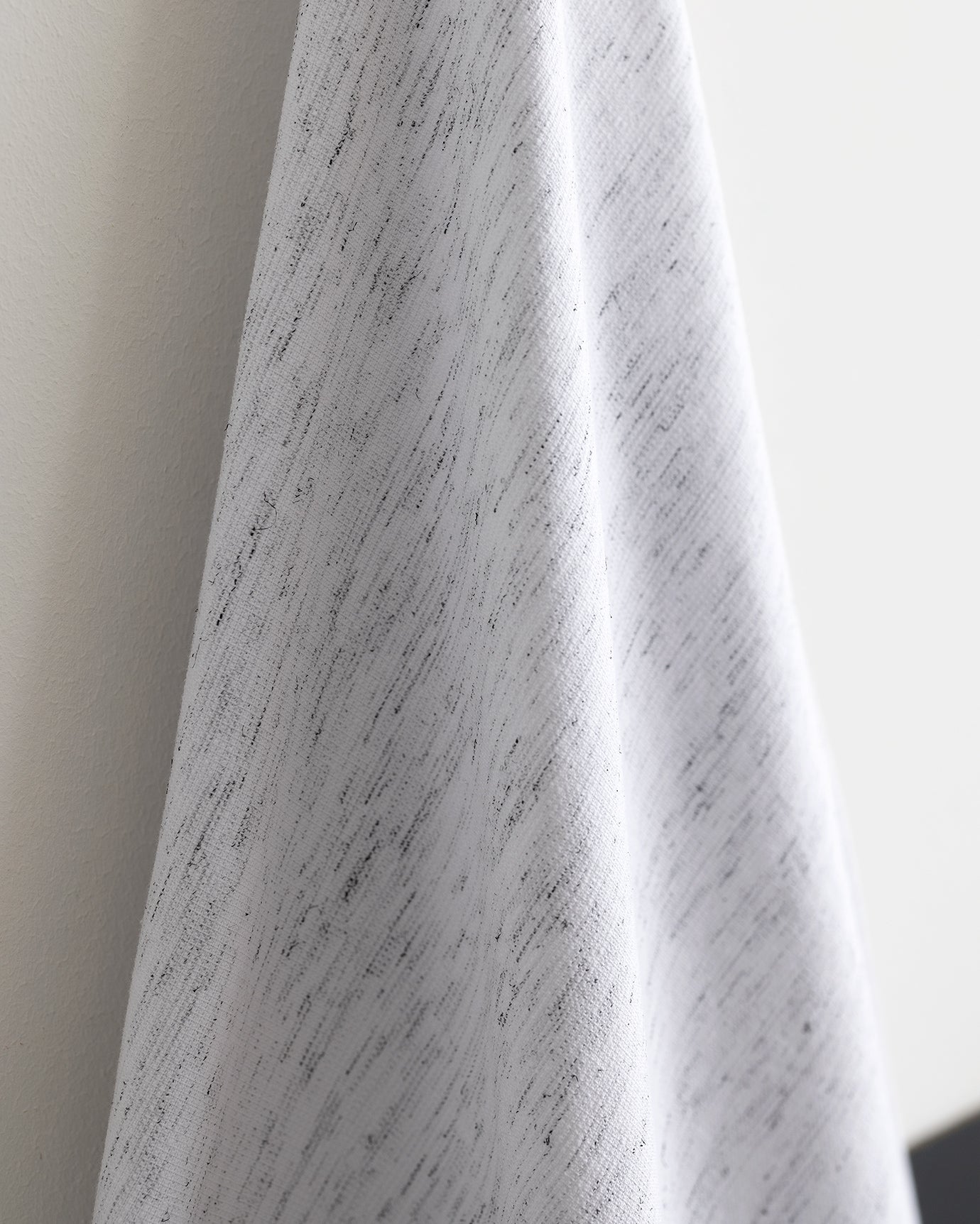 Opherna Plush Cotton Bath Towel - White and Grey