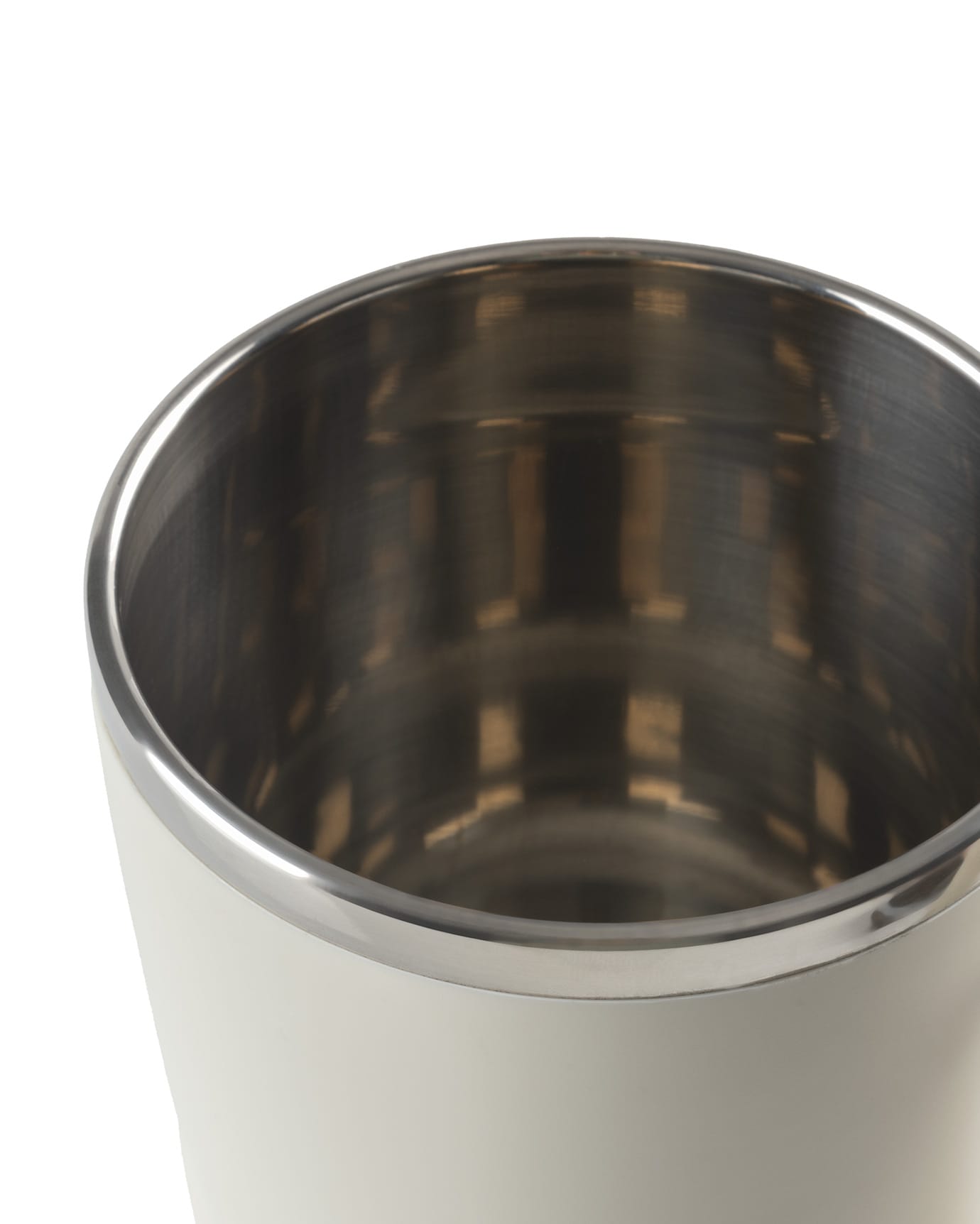 Durable Plastic & Metal Mug - Modern Everyday Design