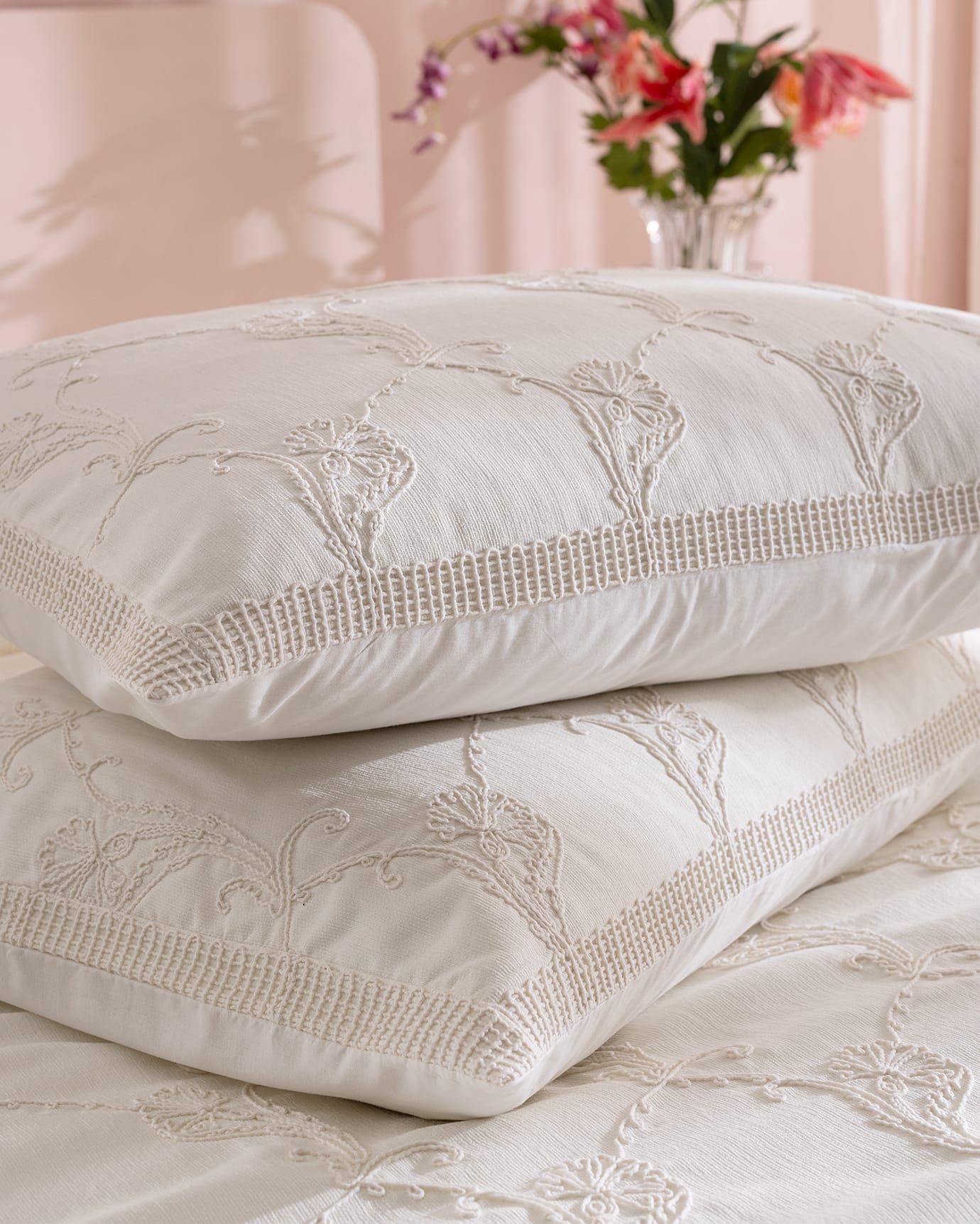 Polyester Double Bedspread Set - Fleuve Embroidered Design