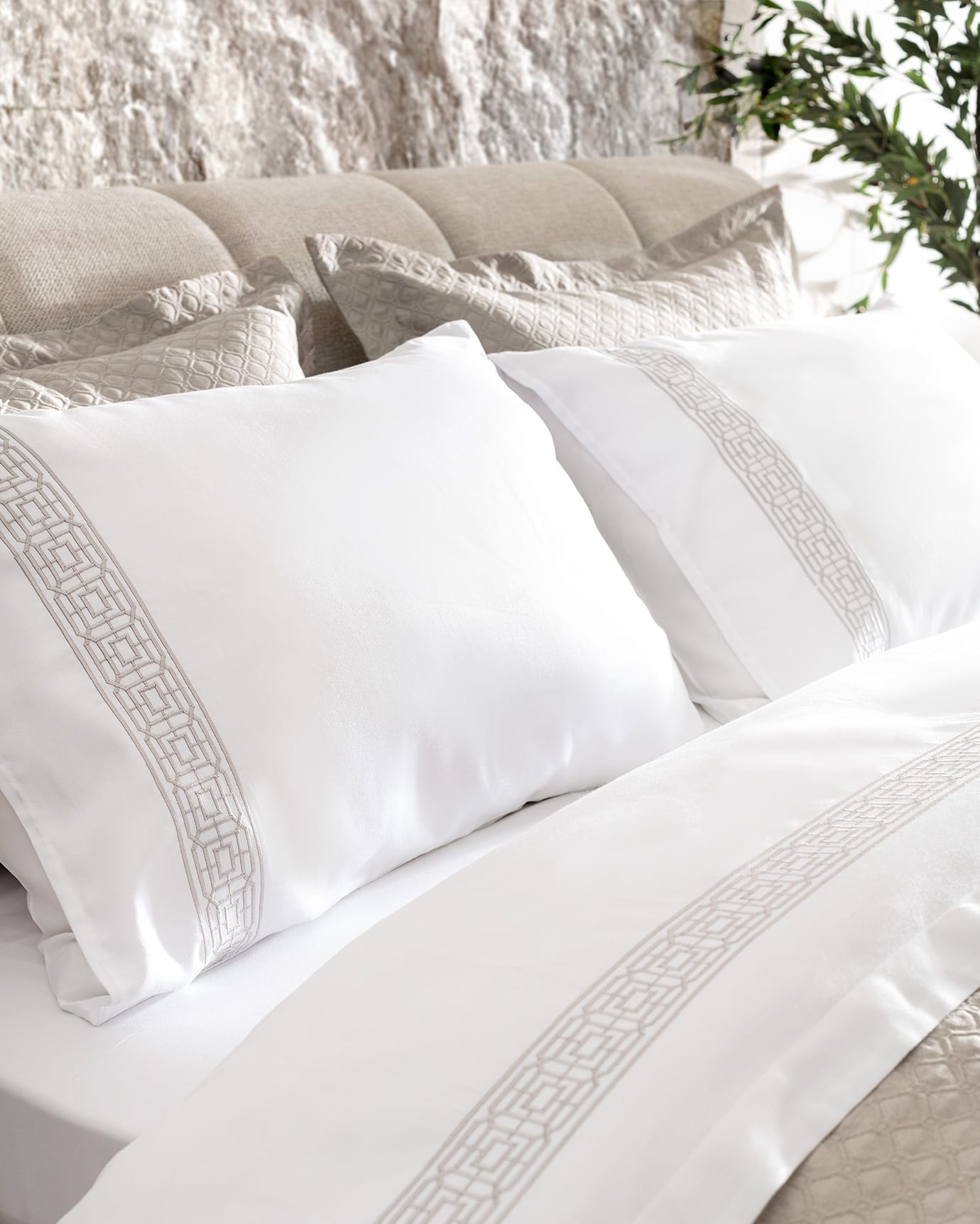Double Size 7-Piece Premium Bedding Collection Set
