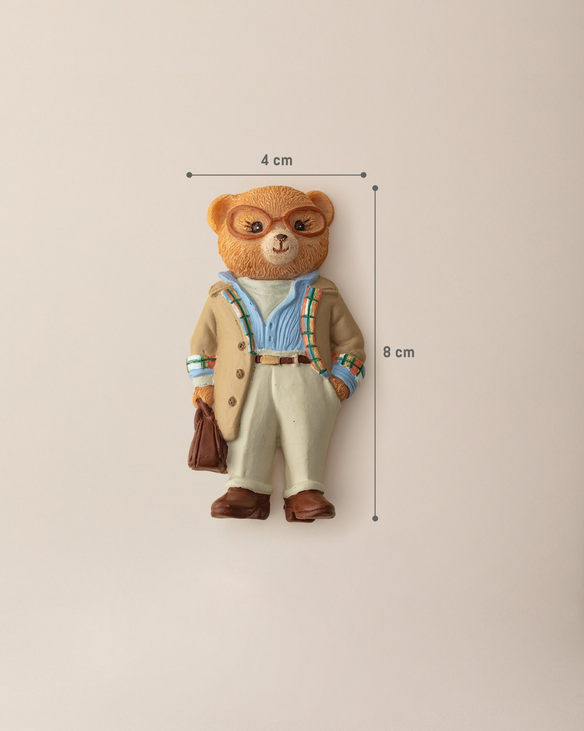 Resin Bonny Bear Magnet - Playful Beige & Blue Decor