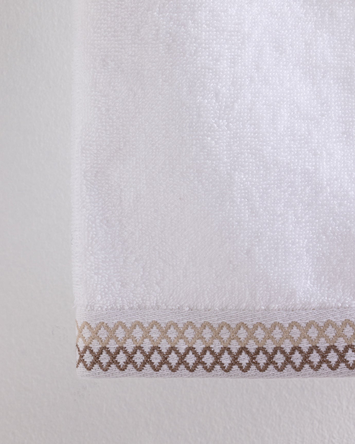 Topaze Cotton Face Towel - White/Beige