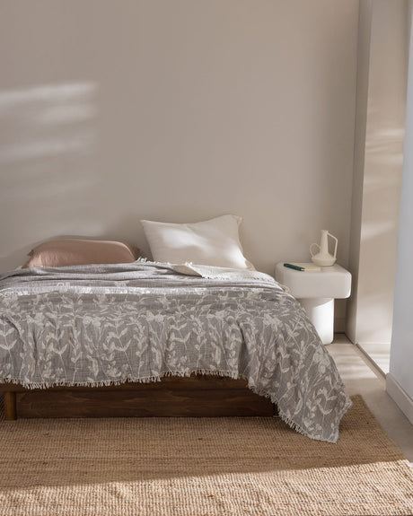 100% Cotton Quilted Bedspread - Soft & Textured Design