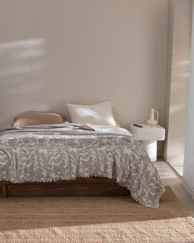 100% Cotton Quilted Bedspread - Soft & Textured Design