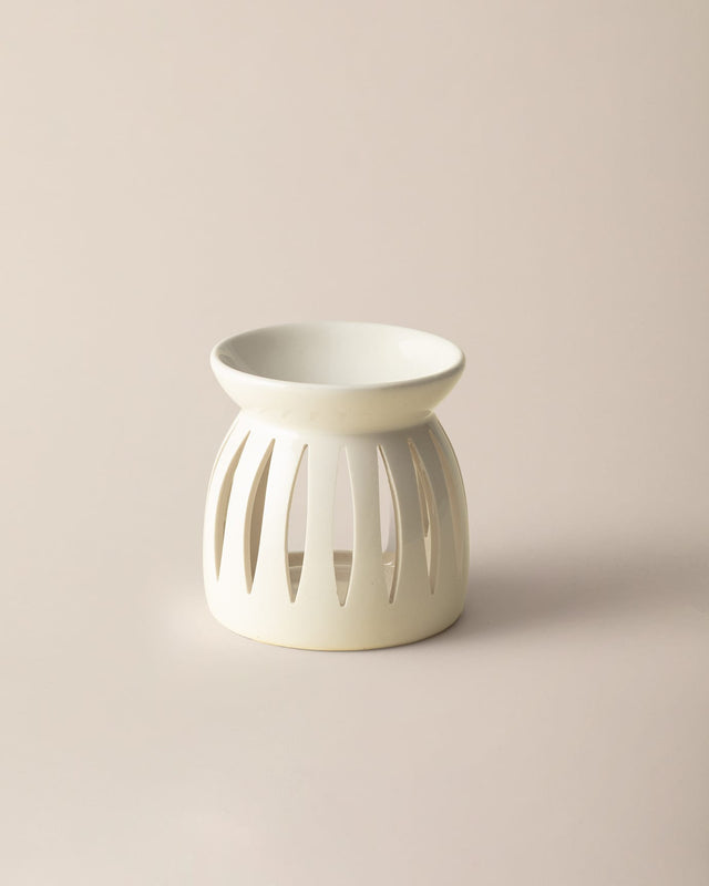 Elegant Porcelain Incense Burner - Soft Ecru Minimalist Style