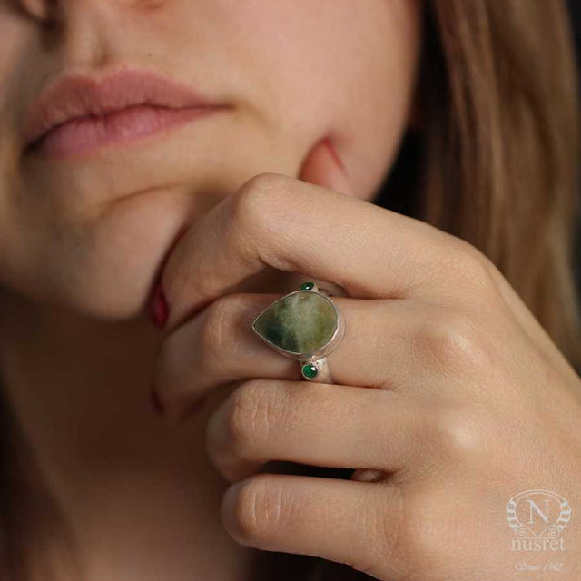 Handcrafted 925 Sterling Silver Root Emerald Teardrop Ring
