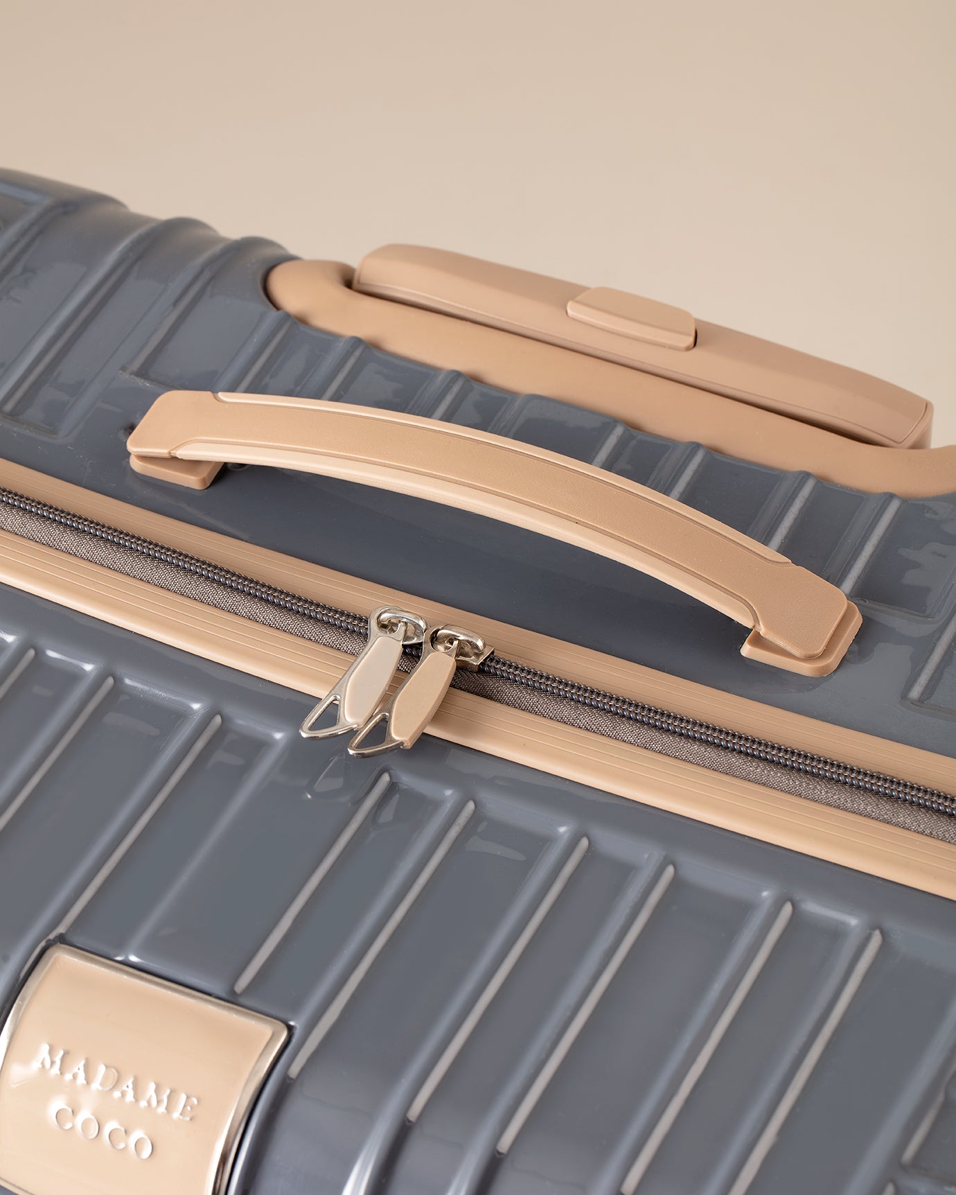 Large Hard-Shell Spinner Luggage Suitcase