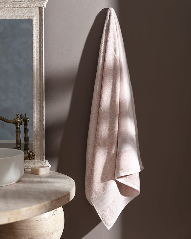 Tencel Blend Bath Towel - Ultra Soft & Absorbent - Blush Pink