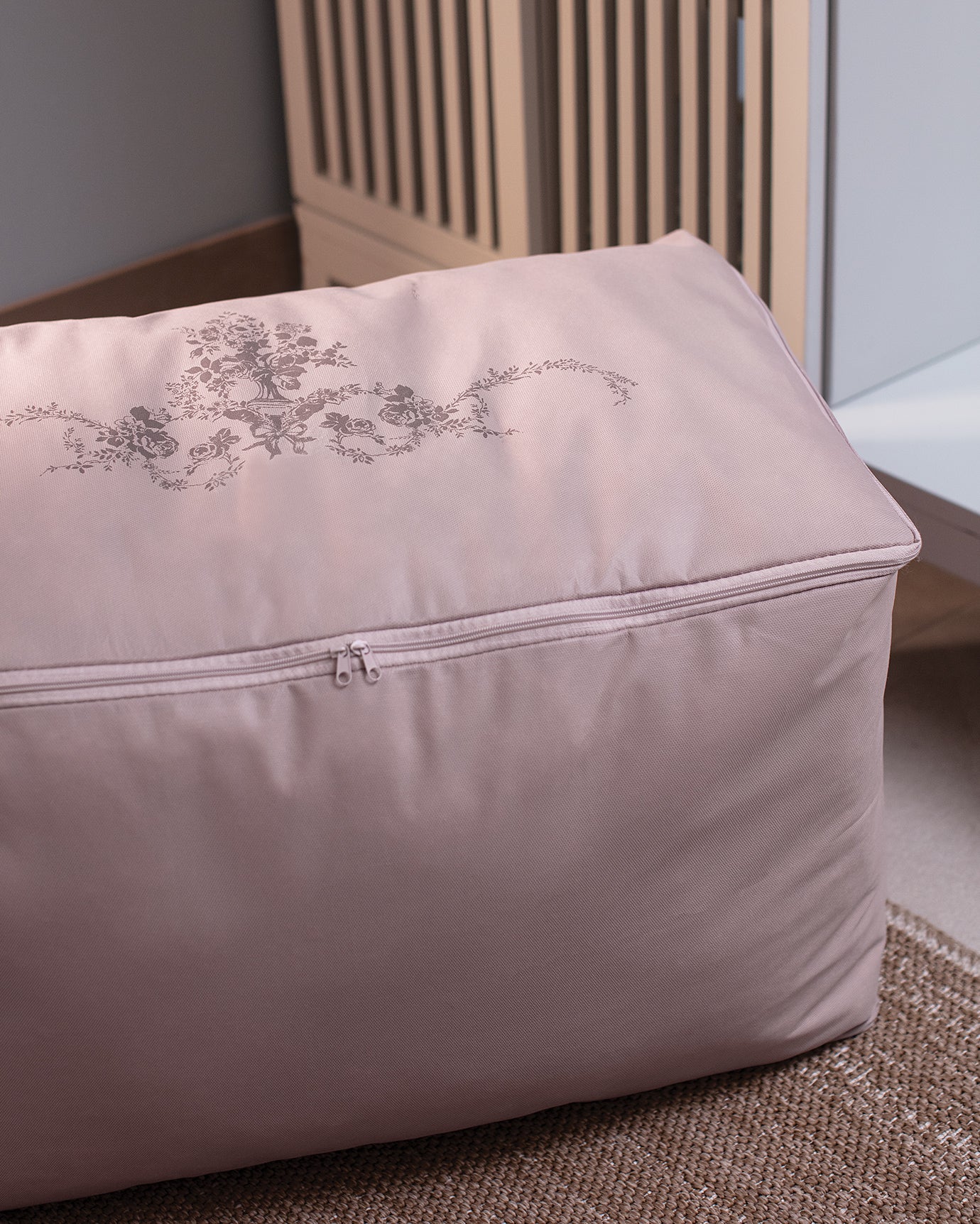 Durable Polypropylene Storage Bag - Elegant Floral Print