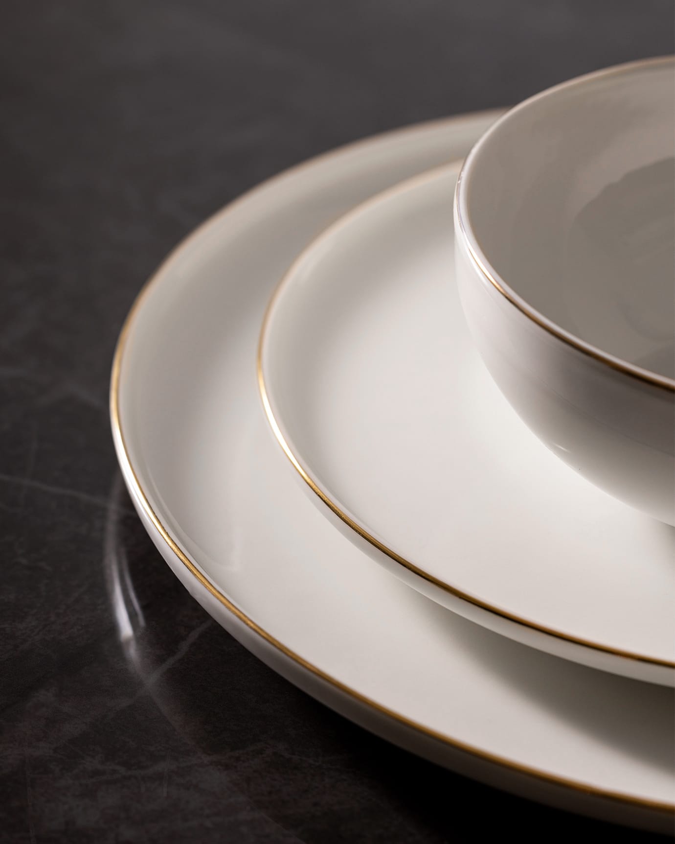 New Bone China 6-Person Dinner Set - White & Gold Elegance