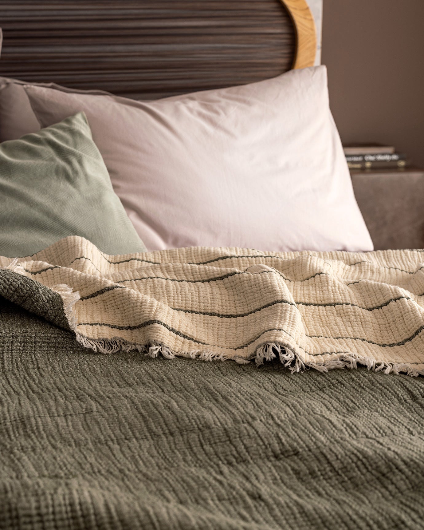 Soft Cotton Twin Size Bedspread - Lightweight Coverlet