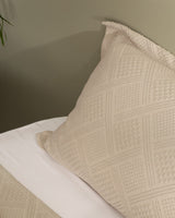 King Size Triangle Pattern Bed Cover