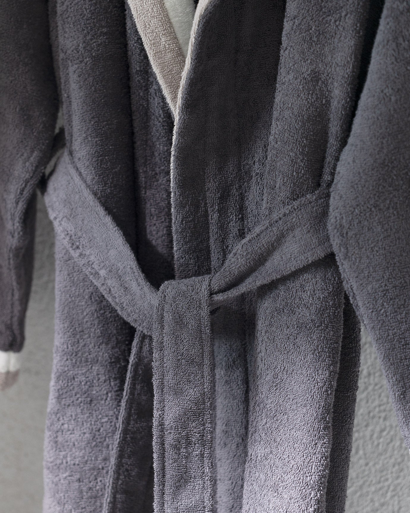 Plush Cotton Women's Bathrobe - Luxury Comfort Collection