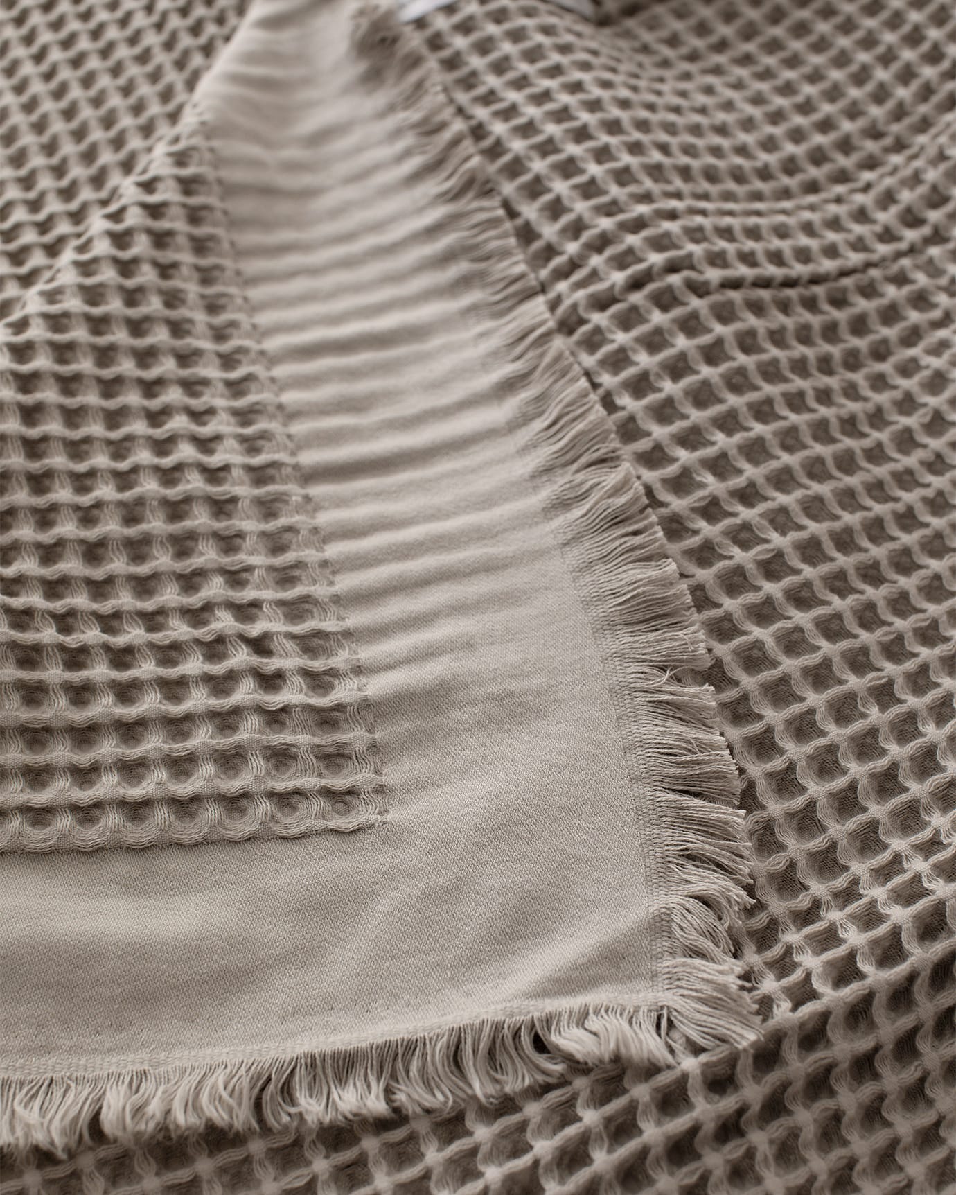 Beatrice Double Bedspread Set | Elegant Bed Cover for Bedroom