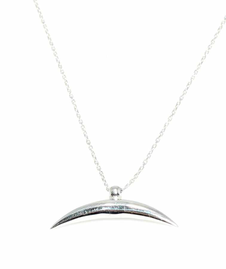 Náhrdelník s přívěskem z 925 stříbra ve tvaru půlměsíce – elegantní a minimalistický
