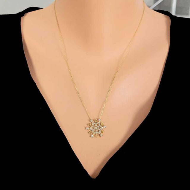925 Sterling Silver Snowflake Charm Pendant Necklace
