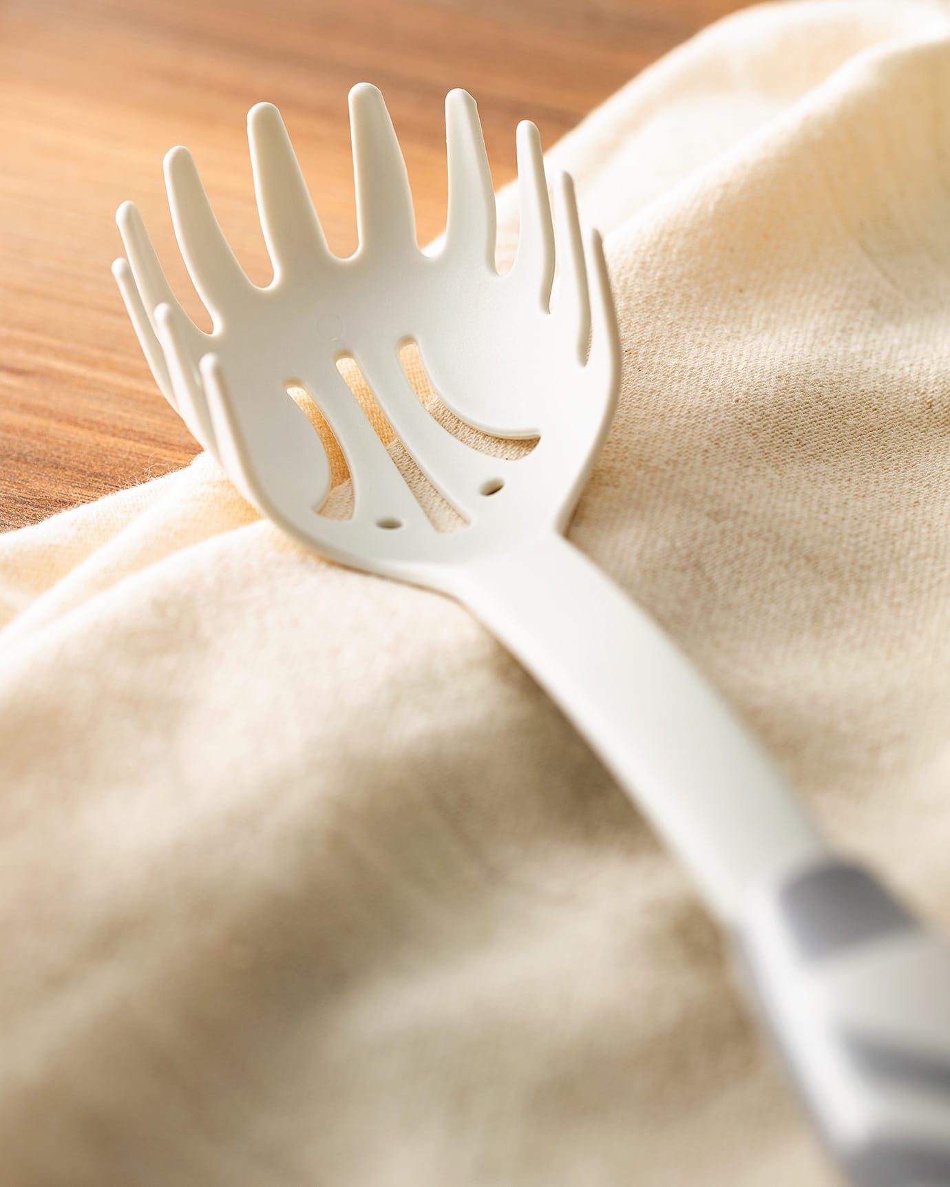 Pasta Server Spoon Kitchen Utensil for Spaghetti & Noodles