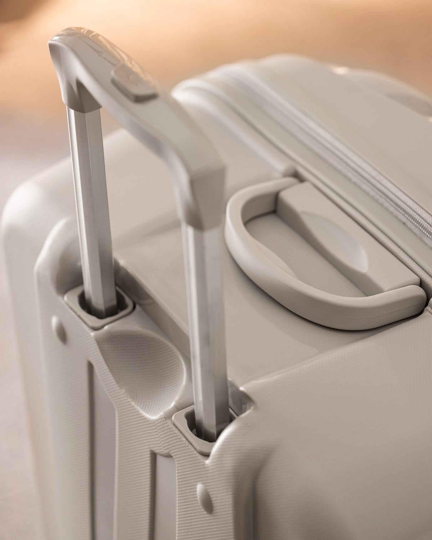 Large Beige Hardshell Rolling Travel Suitcase