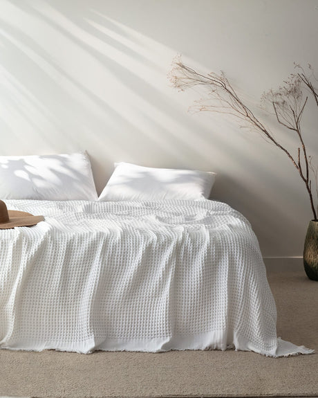 Beatrice Double Bedspread - Elegant Full/Queen Bed Cover