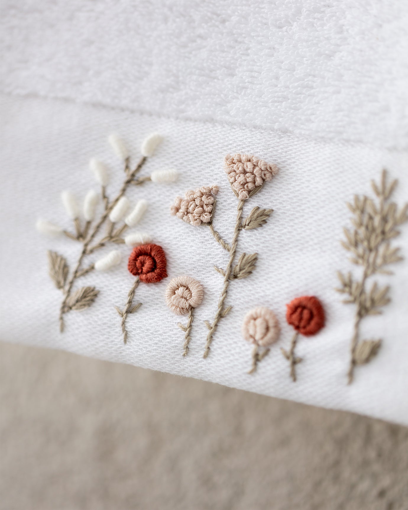 Embroidered 100% Cotton Face Towel - Soft Absorbent Washcloth