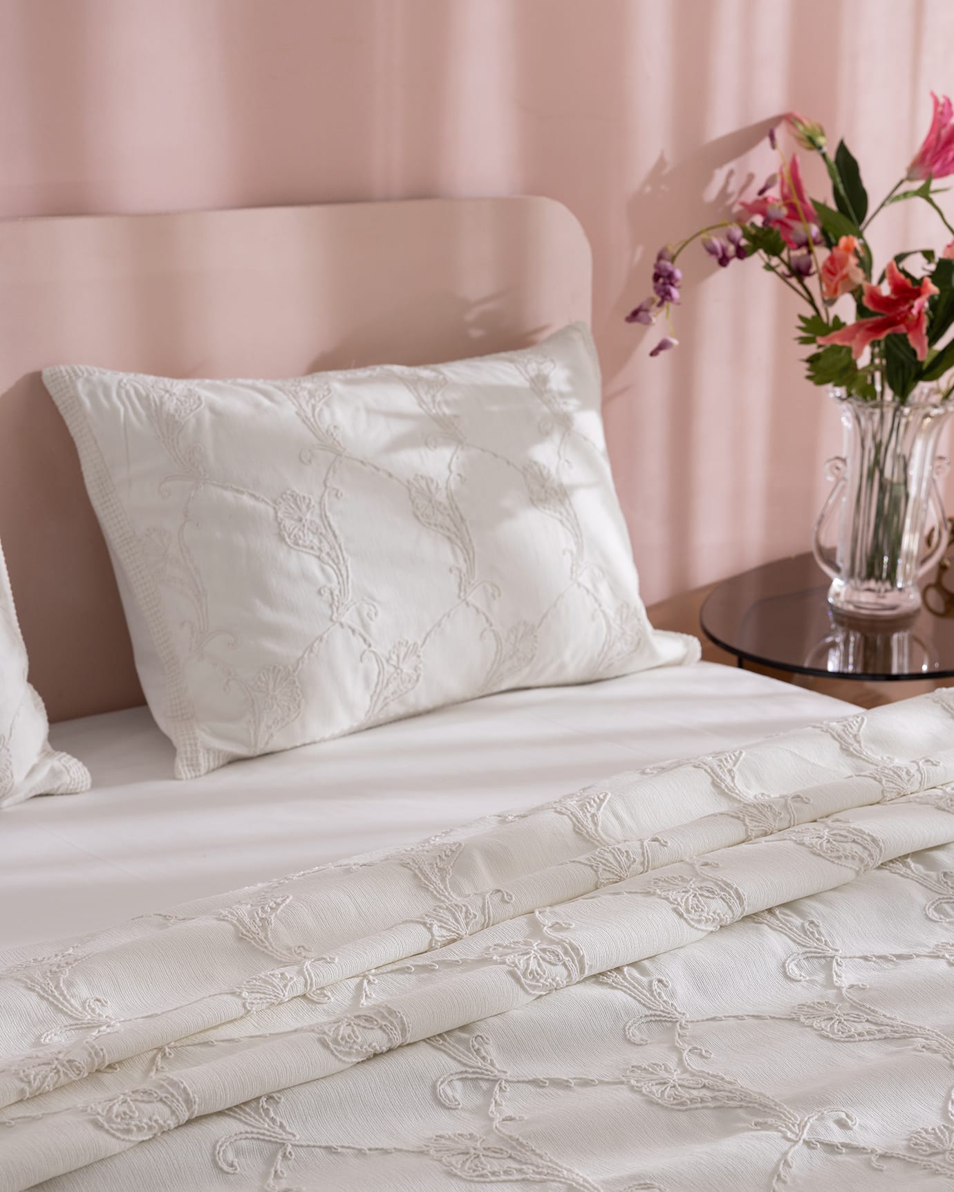 Polyester Double Bedspread Set - Fleuve Embroidered Design
