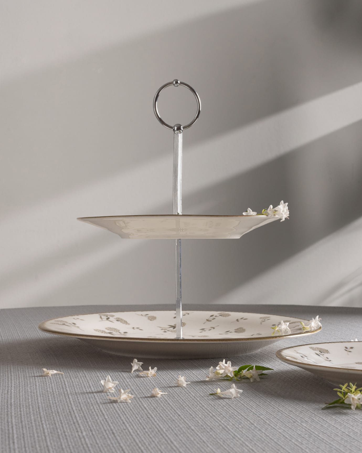 New Bone China 7-Piece Cookie Set - Elegant Fleur Design