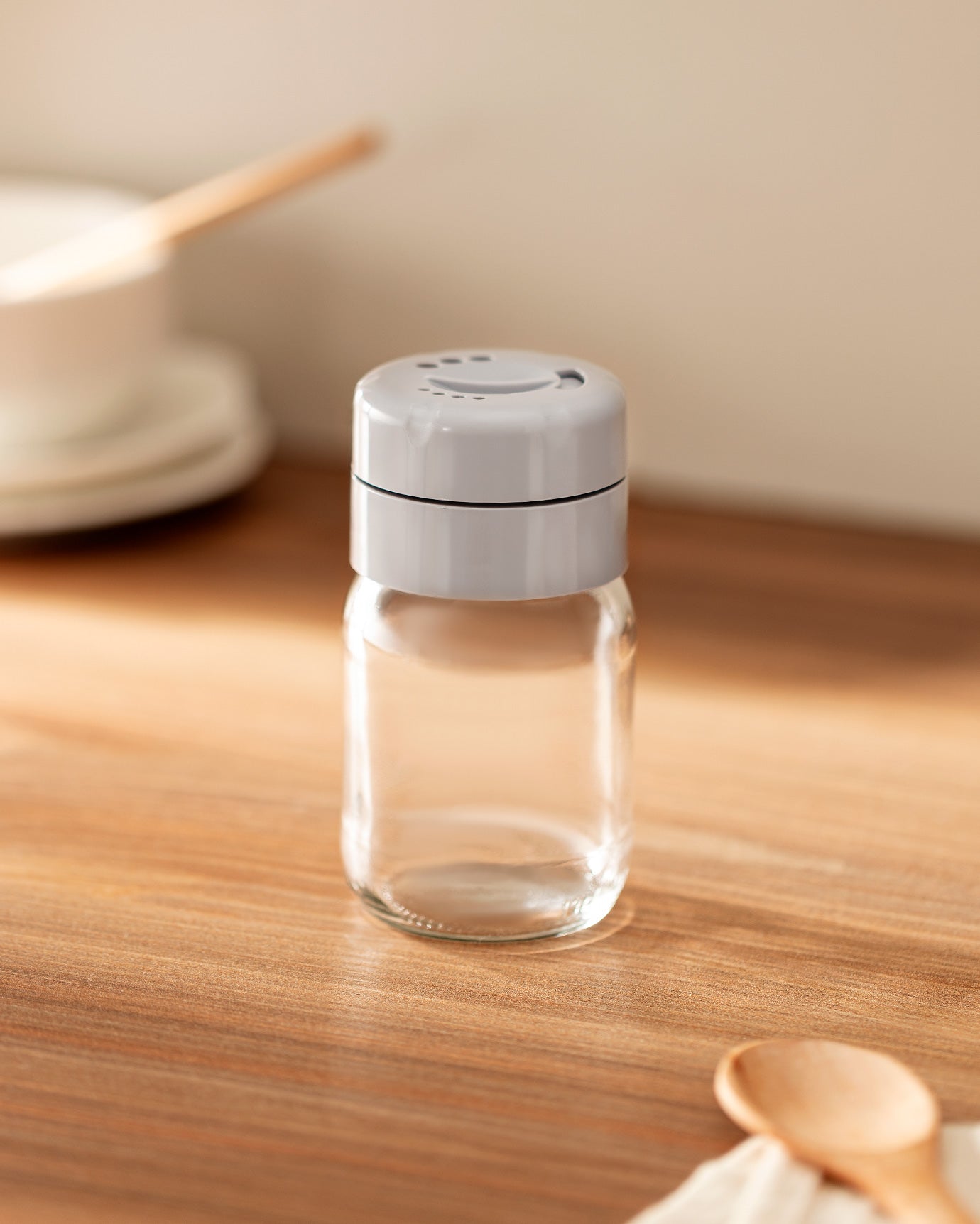 190ml Glass Spice Jar with Airtight Lid - Kitchen Food Storage Container