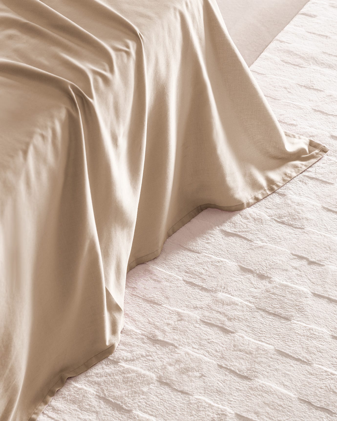 King Size 100% Cotton Satin Weave Flat Sheet