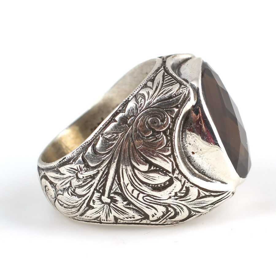 Anillo de Plata de Ley para Hombre - Piedra de Cuarzo Ahumado Grabada a Mano