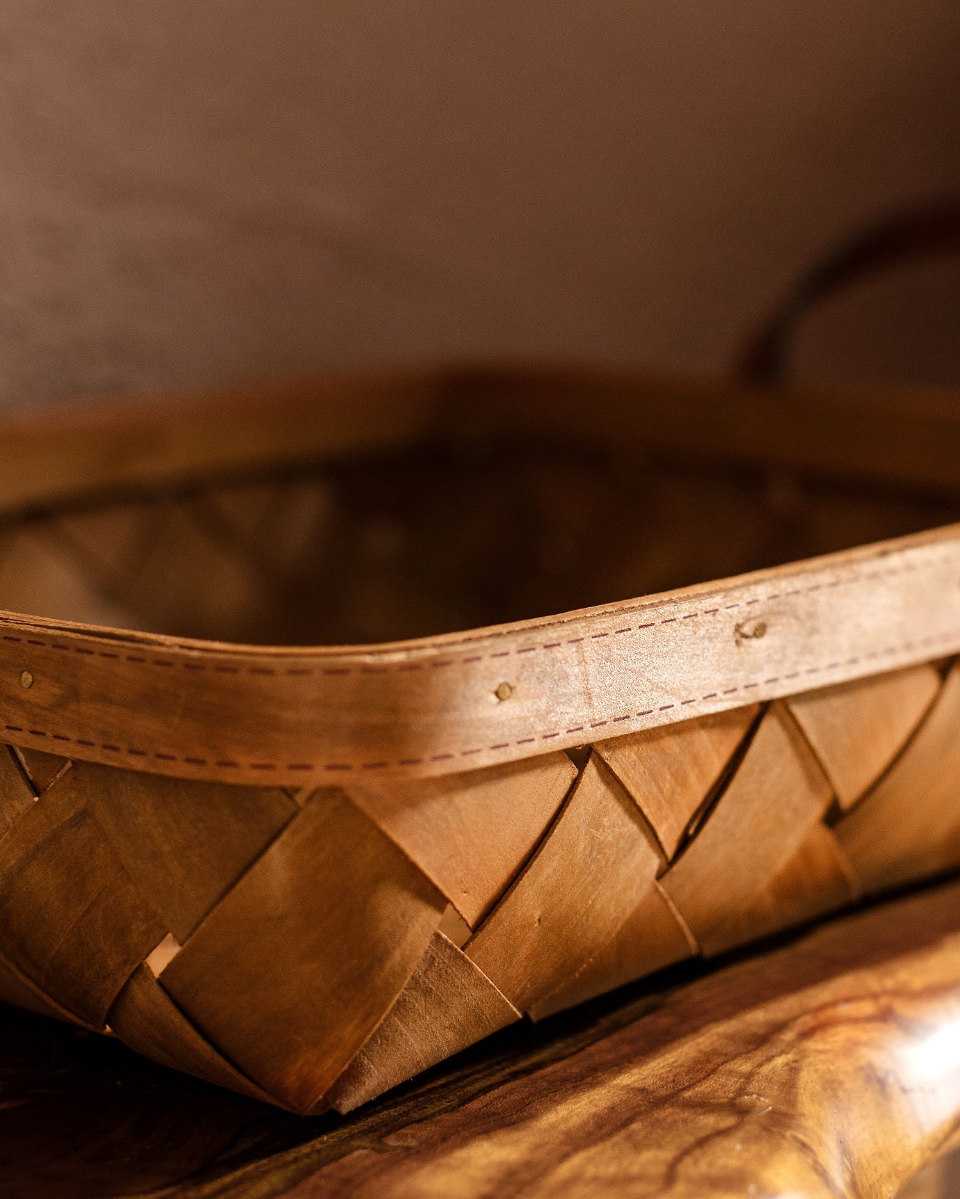Elegant Handwoven Rattan Serving Tray - Natural Texture & Style