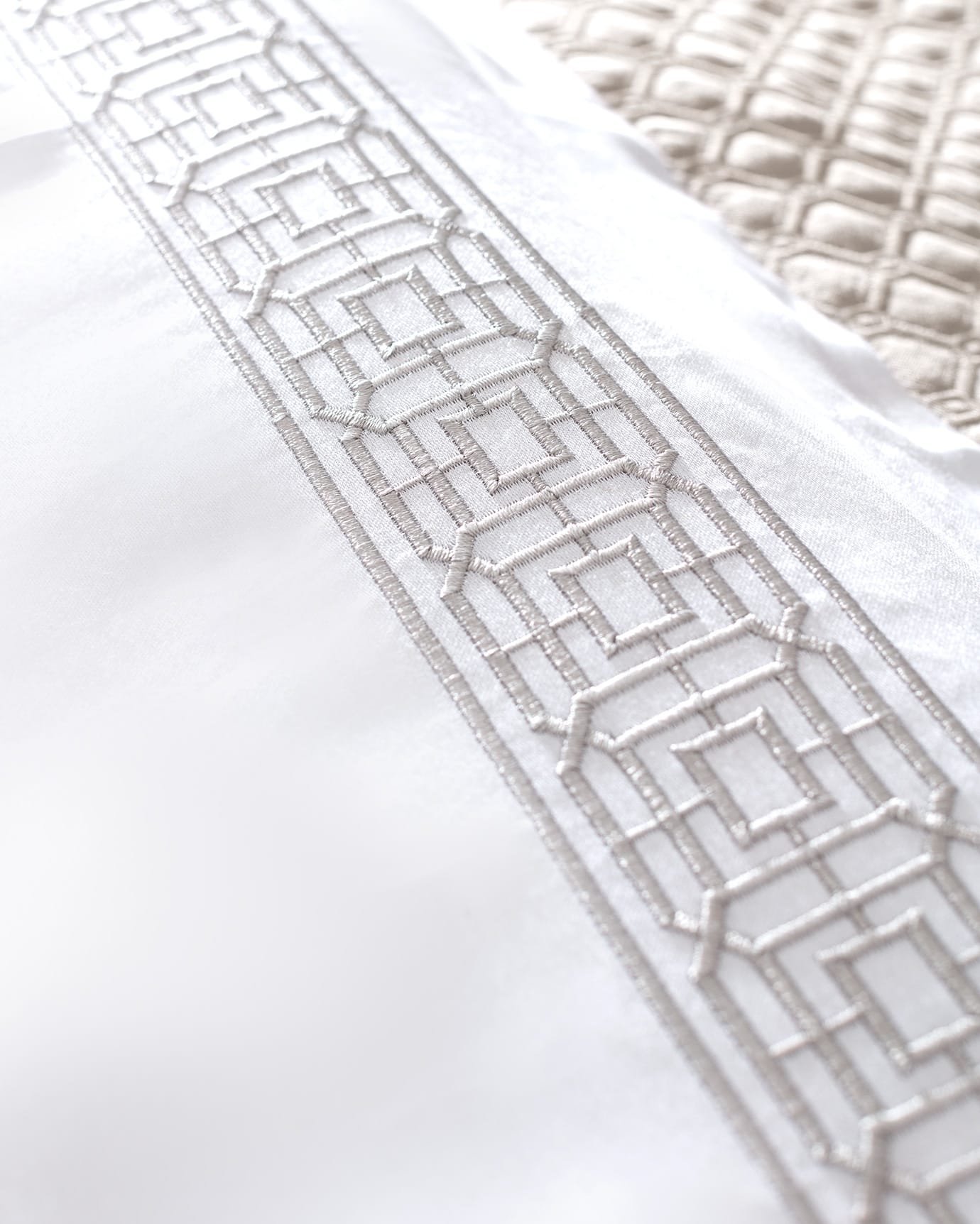 Double Size 7-Piece Premium Bedding Collection Set
