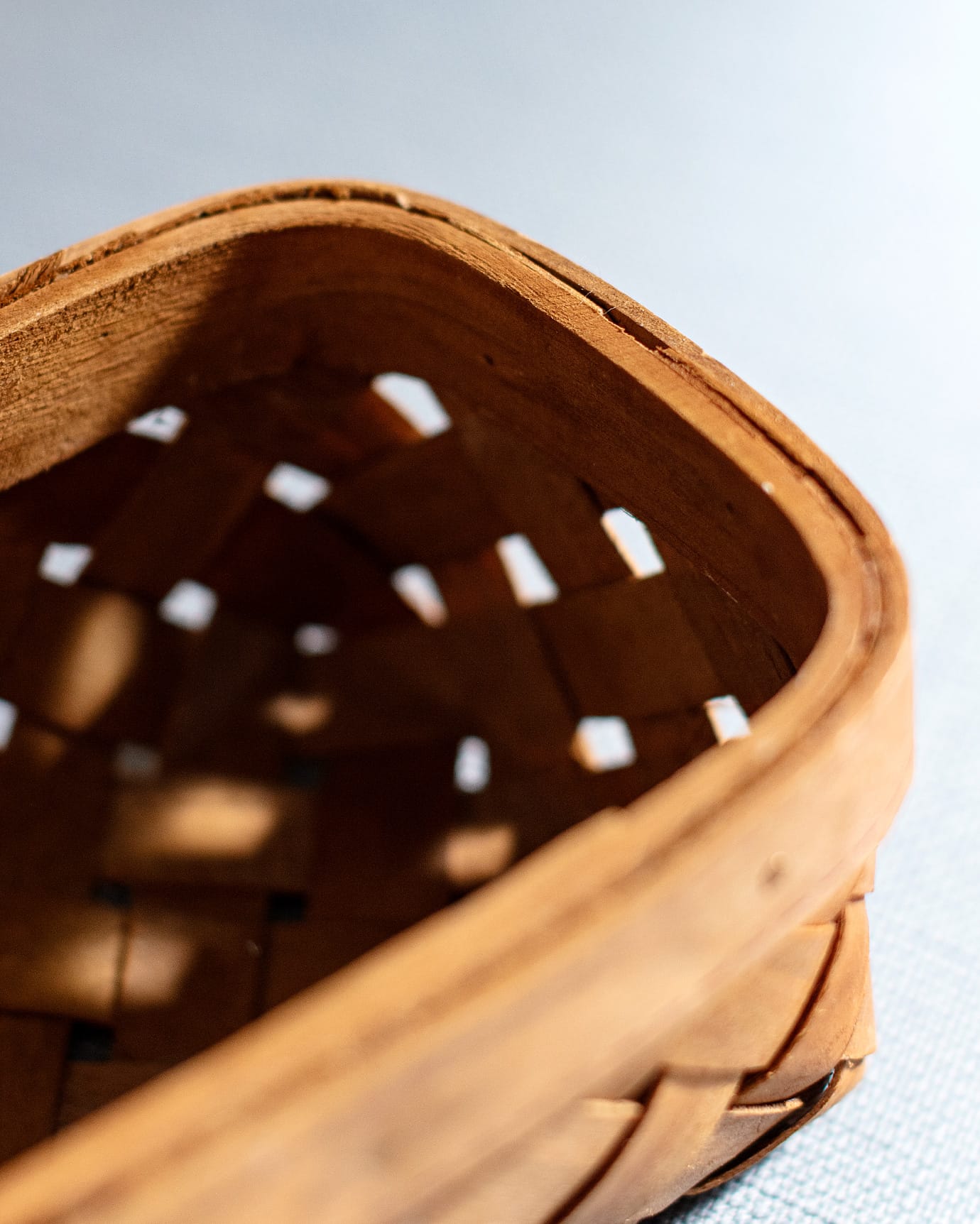 Artisanal Rattan Serving Tray - Handwoven Natural Home Decor Accent