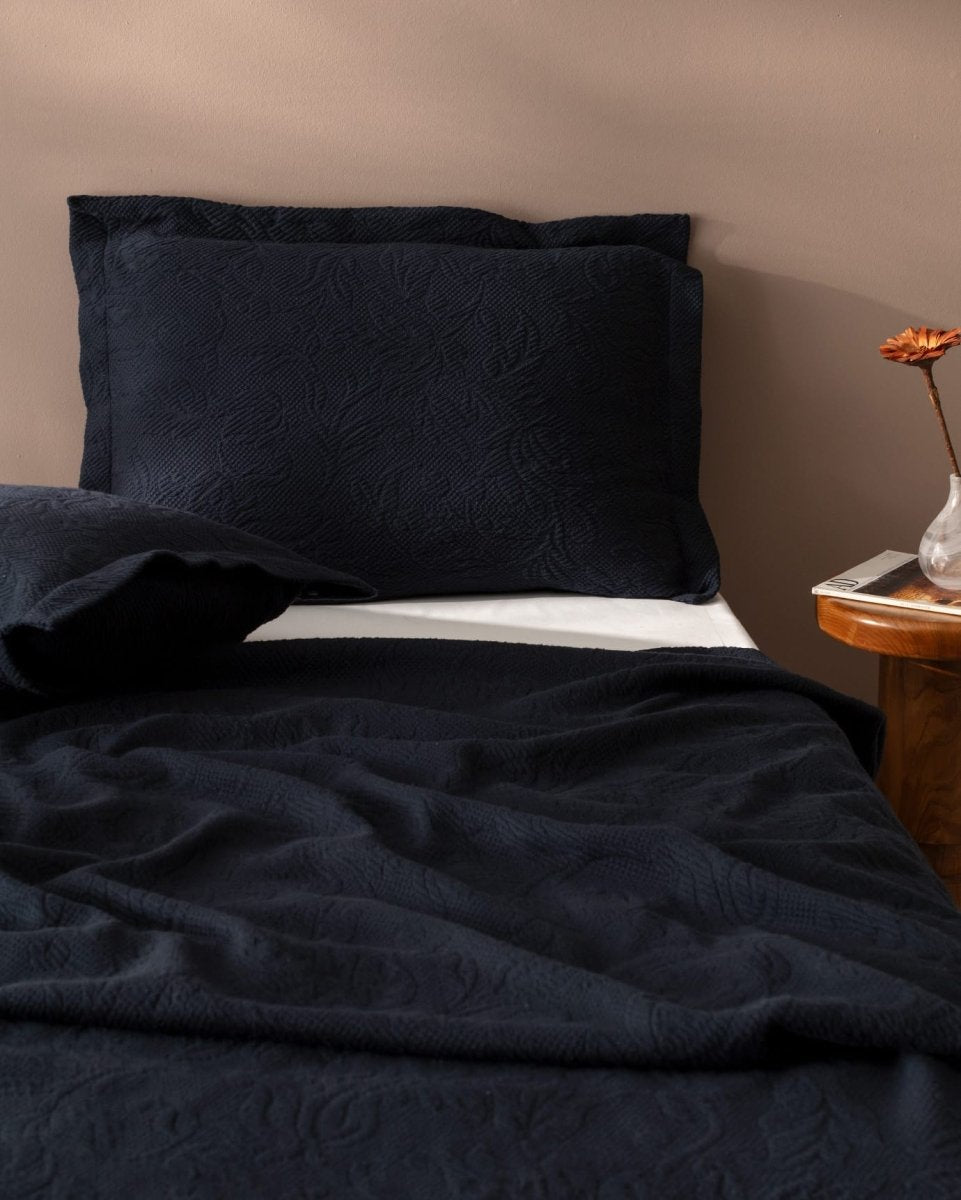 100% Cotton Double Bedspread for Ultimate Comfort - TryAladdin
