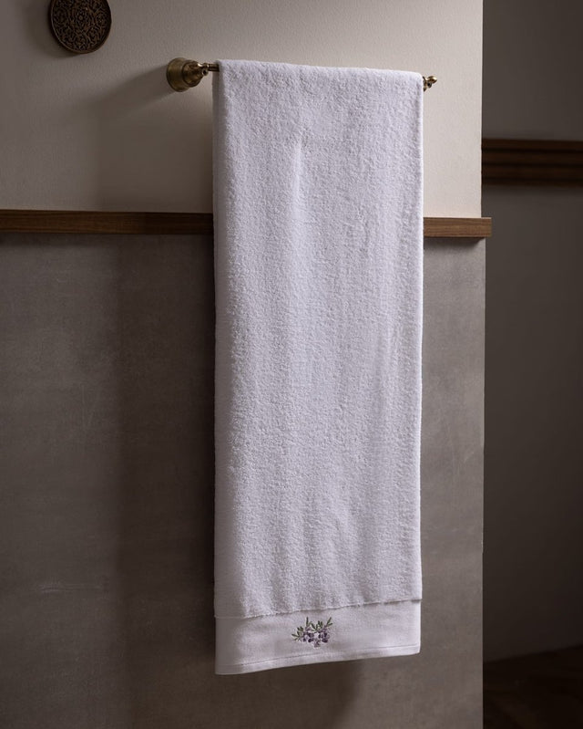 100% Cotton Fluffy Bath Towel - Soft, Absorbent & Quick - Dry - White & Lilac - TryAladdin