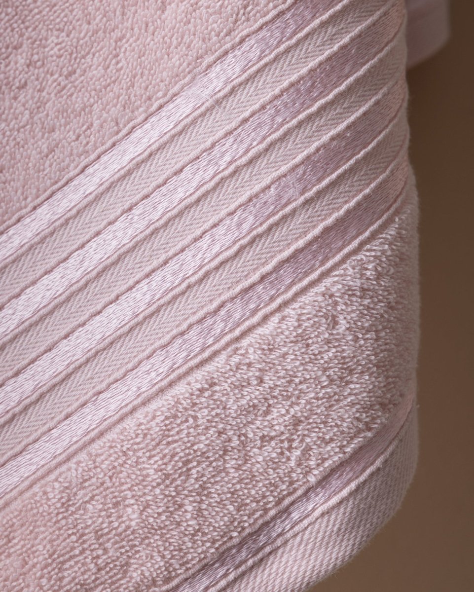 100% Cotton Plush Bath Towel - Ultra Soft & Absorbent - Powder Pink - TryAladdin