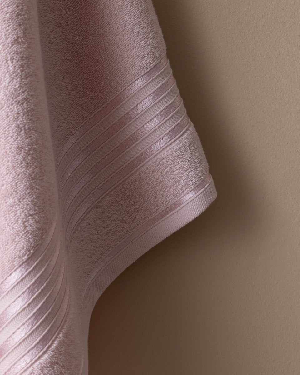 100% Cotton Plush Bath Towel - Ultra Soft & Absorbent - Powder Pink - TryAladdin
