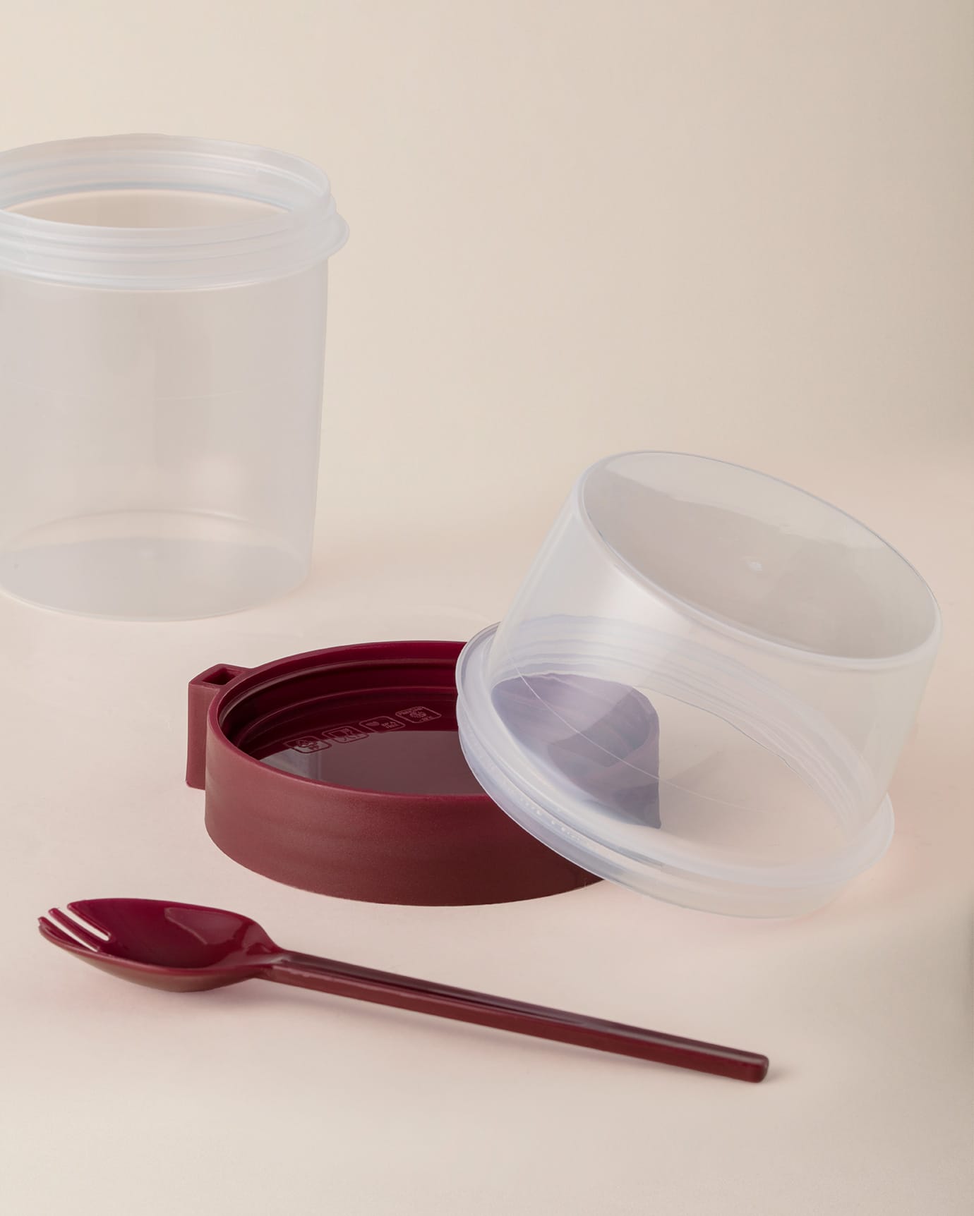 Portable Snack Container with Spoon, 550ml Food Storage Box, Plum Color