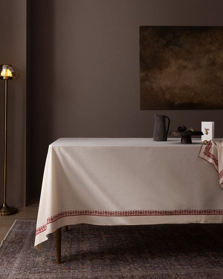 100% Cotton Ombrelot Tablecloth - Elegant Dining
