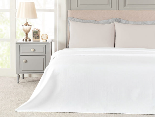 Double Size Hotel Collection Coverlet - Premium Lightweight Bedspread