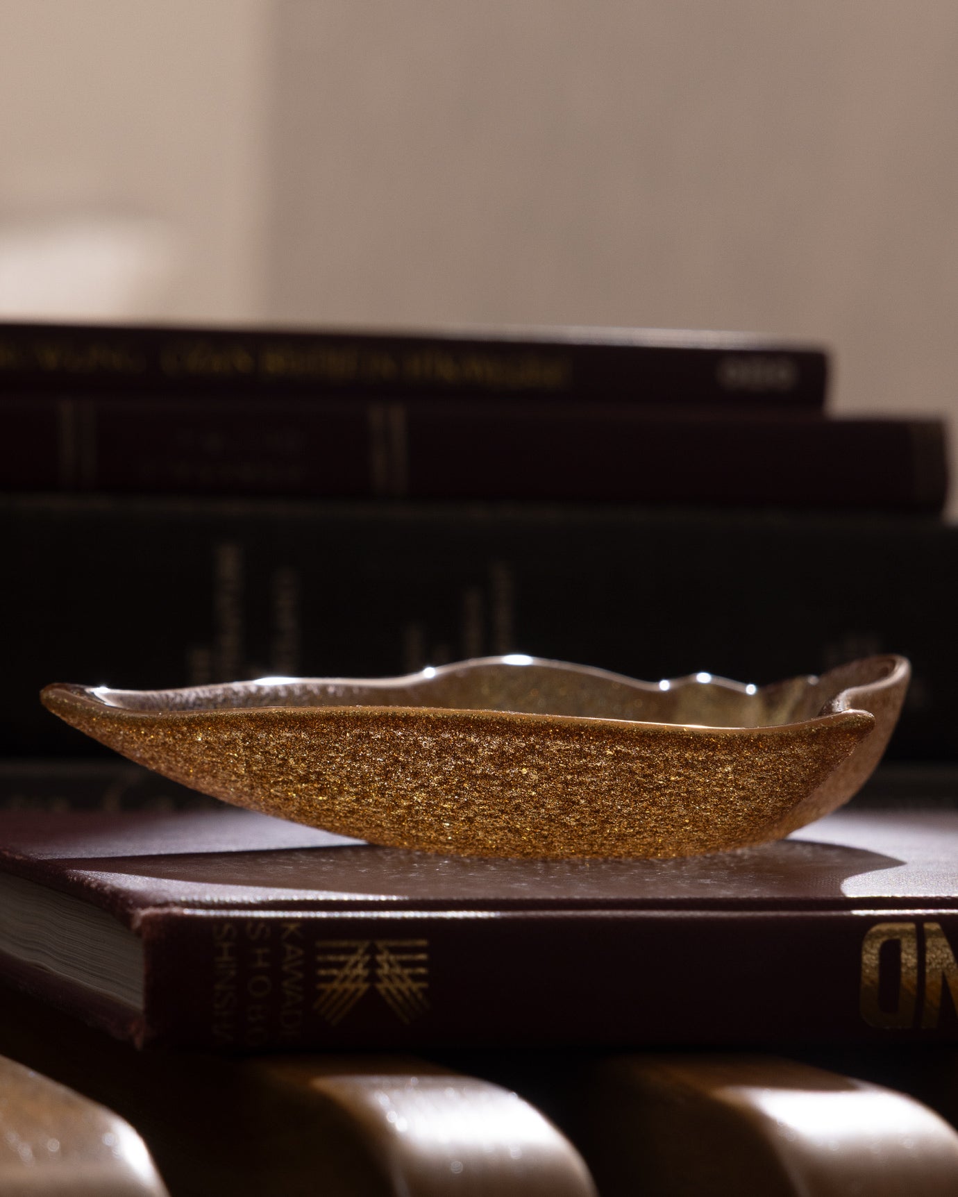 Elegant Glass Decorative Plate - Grelot Gold Finish