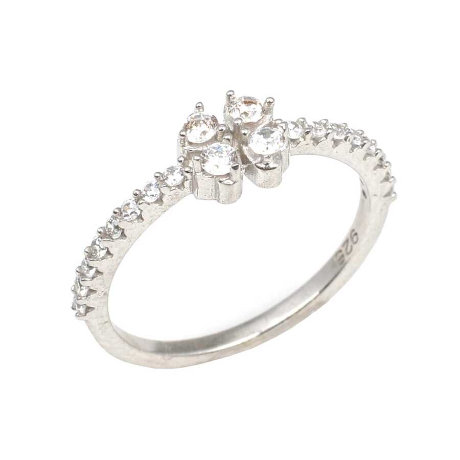 925 Sterling Silver Tiny Clover Zircon Ring - Delicate & Elegant
