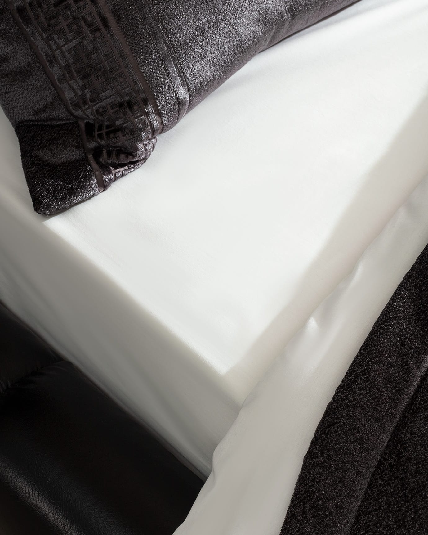 Premium Cotton & Polyester Double Bedding - Espelette Complete Set